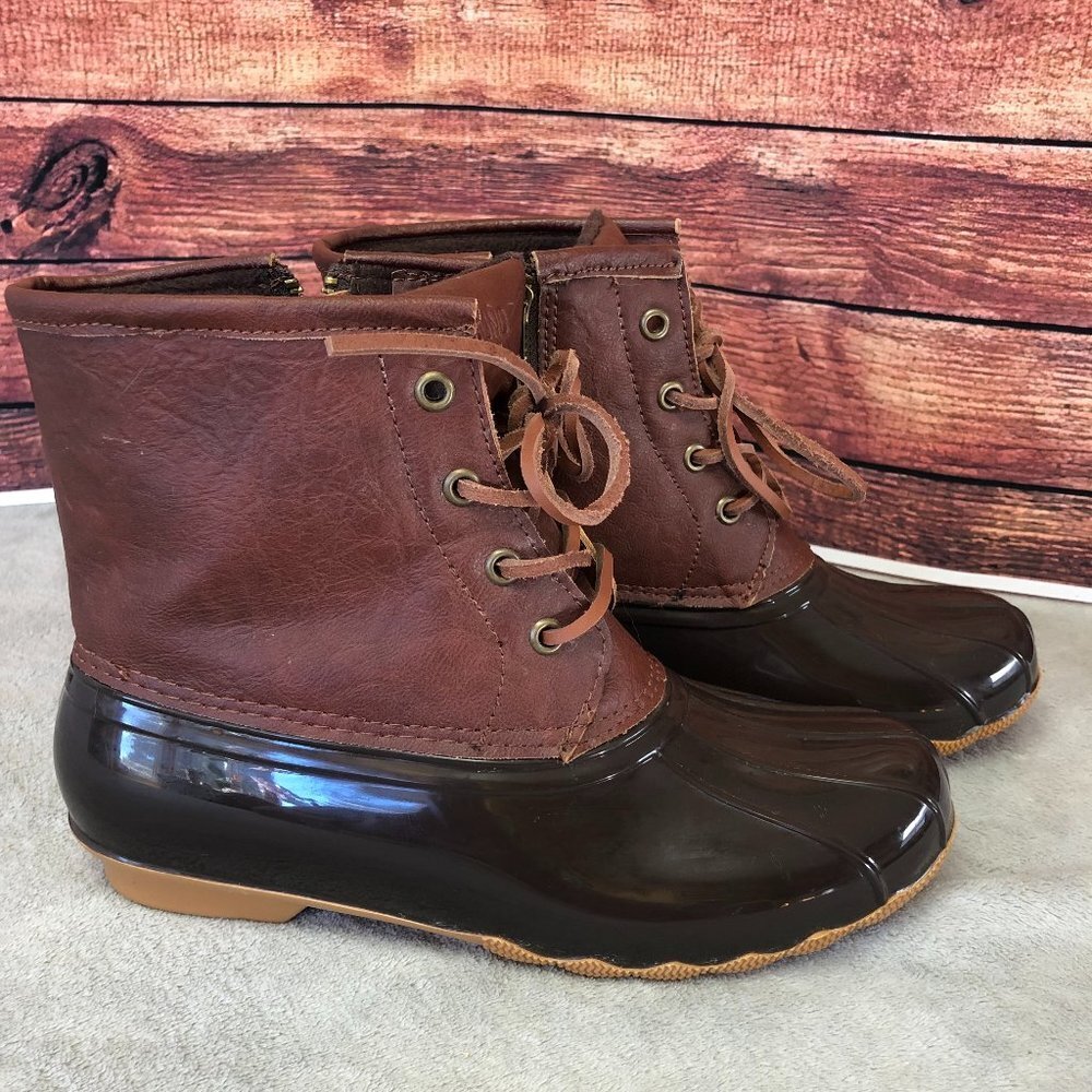 Outbound Mid-Cut Duck Shoes with Water-Resistant Upper, Durable Outsole